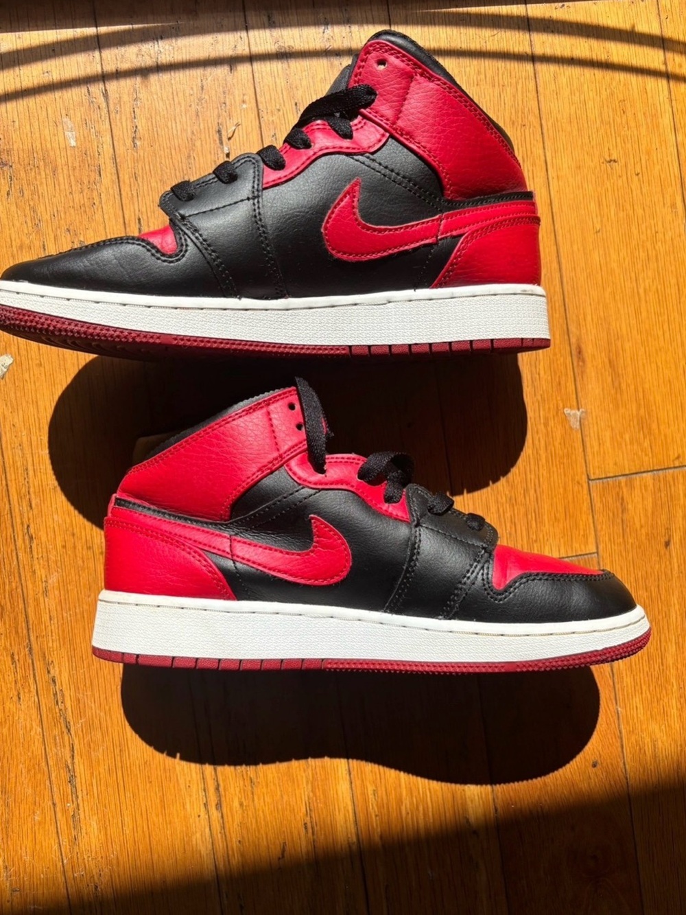 Like New Nike Air Jordan 1 Mid Black Red Sneakers size 5y
